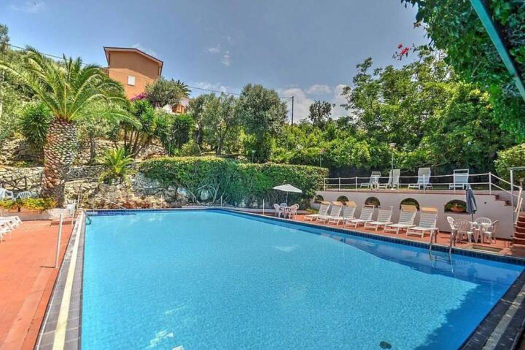 Un Paradiso A Sorrento Con Piscina Massa Lubrense Buitenkant foto