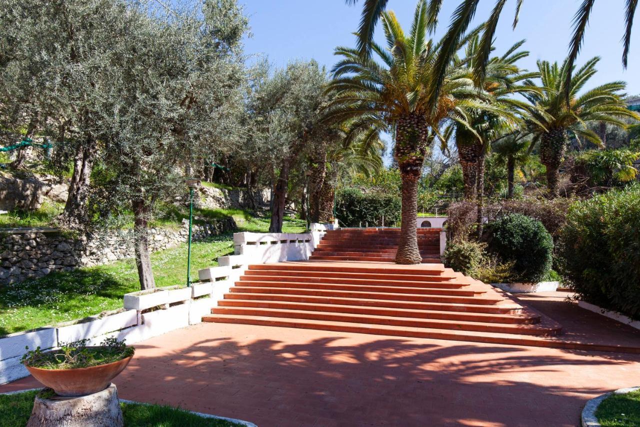 Un Paradiso A Sorrento Con Piscina Massa Lubrense Buitenkant foto